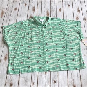 Lularoe Amy Shirt